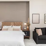 Black Onyx Comfort - Elegant Stay- Center Next To Airport Bus Apartament Salonic