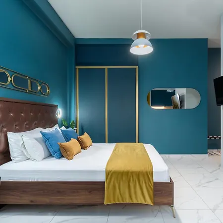 Black Onyx Comfort - Elegant Stay- Center Next To Airport Bus * Thessaloniki
