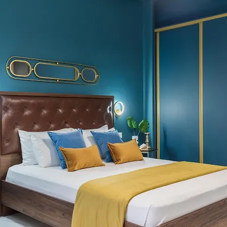 Black Onyx Comfort - Elegant Stay- Center Next To Airport Bus Apartment *