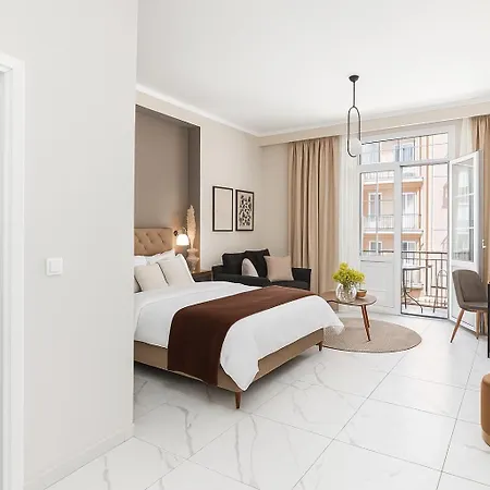 Apartment Black Onyx Comfort - Elegant Stay- Center Next To Airport Bus *
