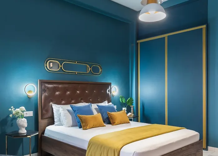Black Onyx Comfort - Elegant Stay- Center Next To Airport Bus Apartmán Soluň