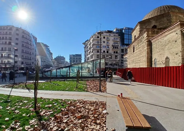 Apartmán Black Onyx Comfort - Elegant Stay- Center Next To Airport Bus *